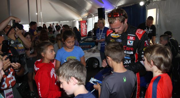 Visit ARCA Menards Series Hosts 1500 School Children at MIS; Myatt Snider Makes ARCA Return by Leading VizCom 200 Practice page