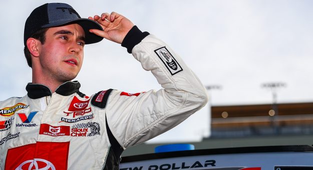 Visit PIT BOX: Superspeedway Racing On Deck At Talladega page