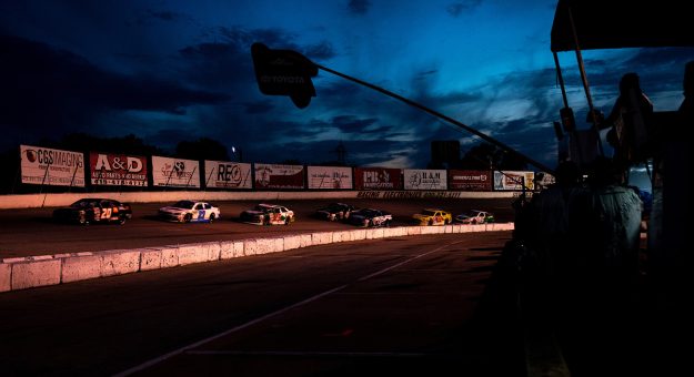 Cars race during the Menards.com 200 presented by SPxE for the ARCA Menards Series on July 31, 2020 at at Toledo Speedway in Toledo, Ohio. (Nic Antaya/ARCA Racing)
