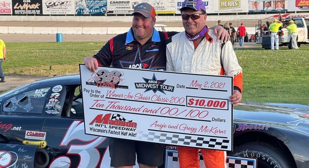 Visit Rich Bickle cements legacy with Shear Classic win page