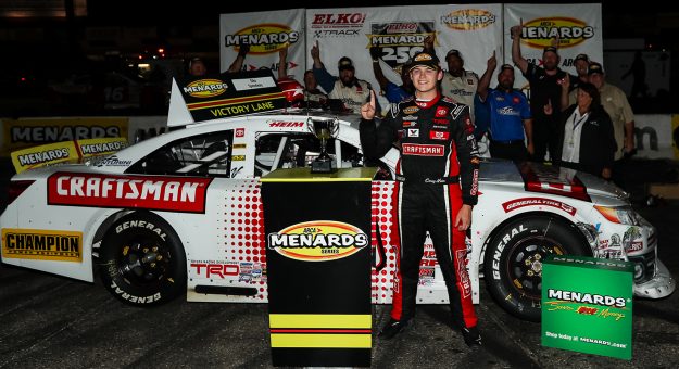 Visit Ty Gibbs, Corey Heim, Jesse Love split ARCA’s special awards at Elko page