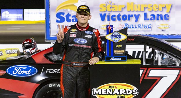 Visit Multiple drivers split special awards at Las Vegas Bullring page