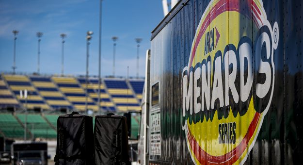 Visit Cancer heroes to be honored on ARCA Menards Series cars at Kansas page