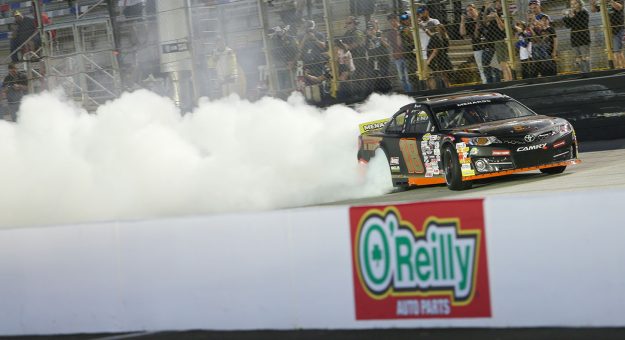 Visit Race results: Bush’s Beans 200 | Sioux Chief Showdown at Bristol Motor Speedway page