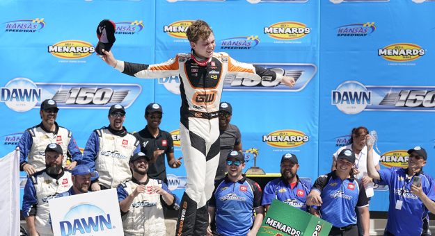 Visit Jesse Love dominates for second consecutive victory during Dawn 150 at Kansas Speedway page