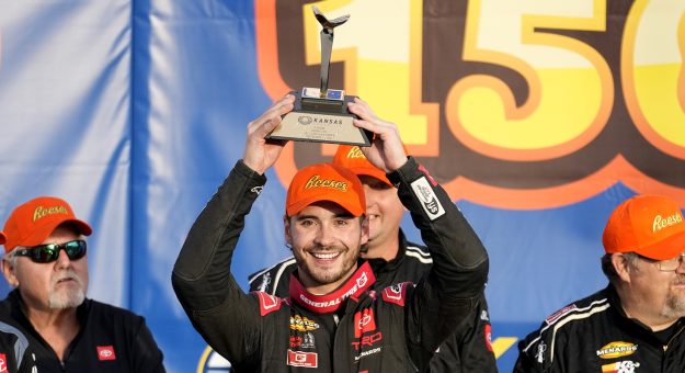 Visit Tanner Gray holds on in thrilling finish to win Reese’s 150 at Kansas Speedway page
