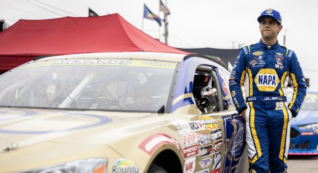Visit PIT BOX: Kevin Harvick’s Kern Raceway welcomes back ARCA Menards Series West for second race of 2025 page