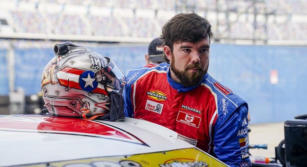 Visit Gus Dean joins Nitro Motorsports for ARCA return beginning at Daytona page