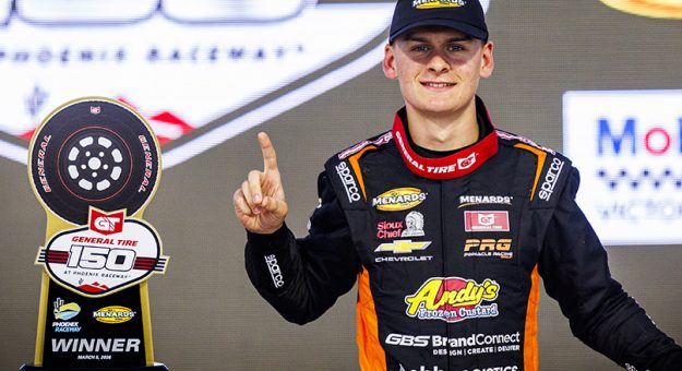 Visit Carson Brown dominates at Phoenix, wins his first national ARCA Menards Series start page