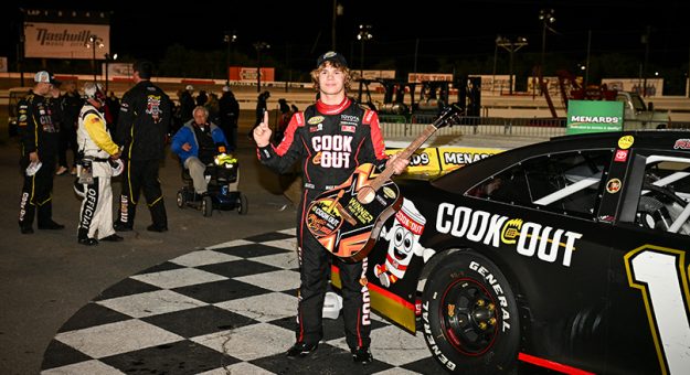 Visit Max Reaves dominates at Nashville, earns first East Series victory of 2026 page