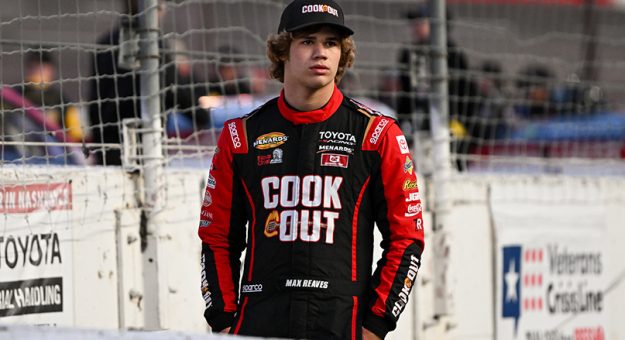 Visit PIT BOX: ARCA Menards Series heads home for Saturday night showdown at Toledo page